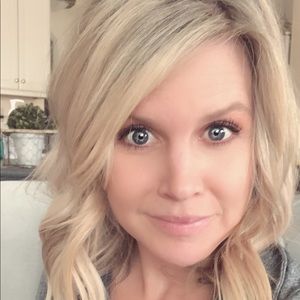 Meet your Posher, Juleann